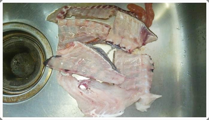 天然真鯛のあら炊き・頭の塩焼き・鯛皮ポン酢レシピ